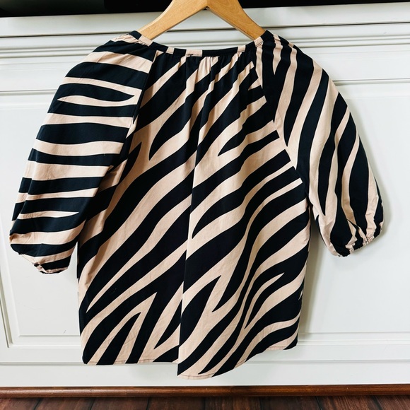 Ann Taylor Zebra Print Button Front Raglan Top - Picture 5 of 9